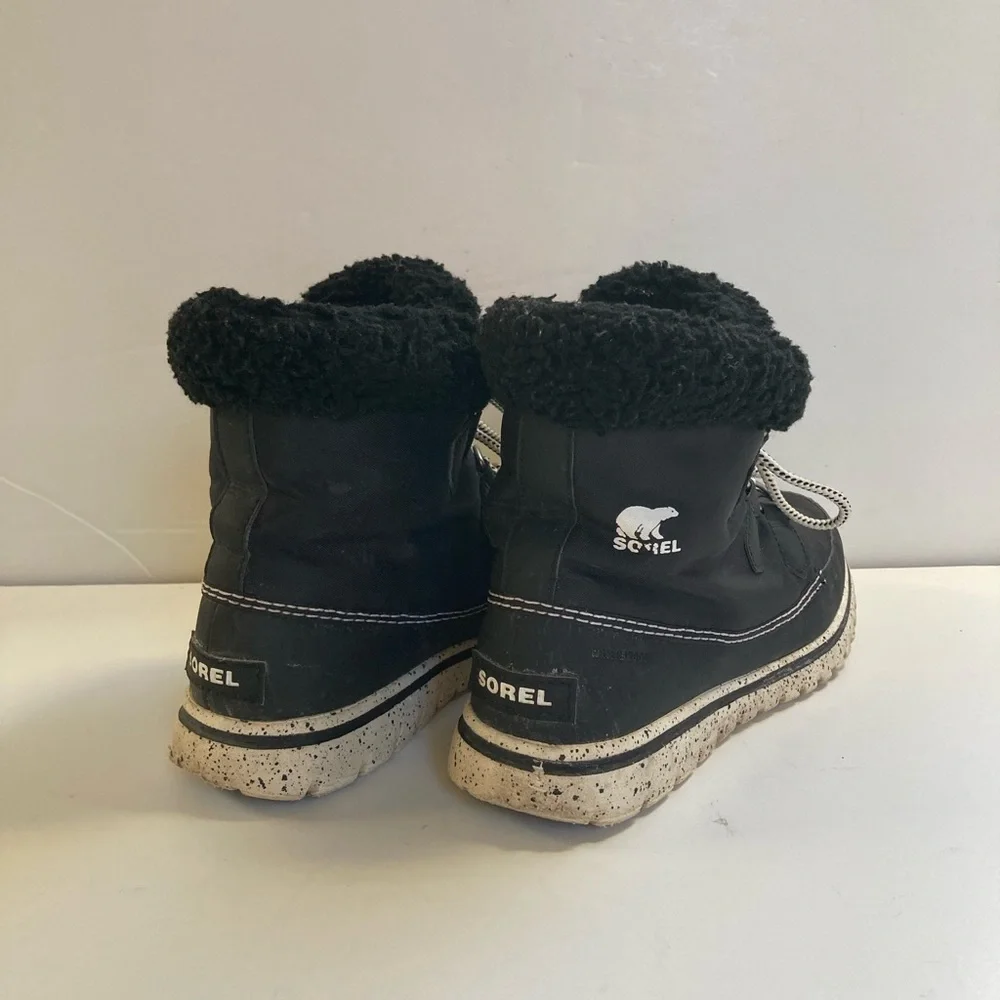 SOREL Women’s Cozy Carnival Snow Boot (Nori/Black)